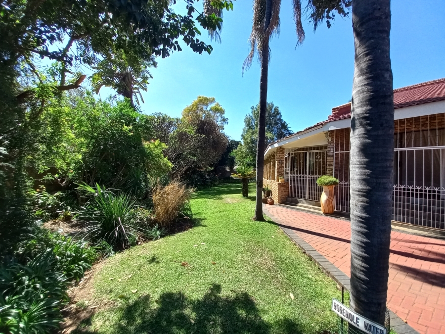 3 Bedroom Property for Sale in Safari Gardens North West